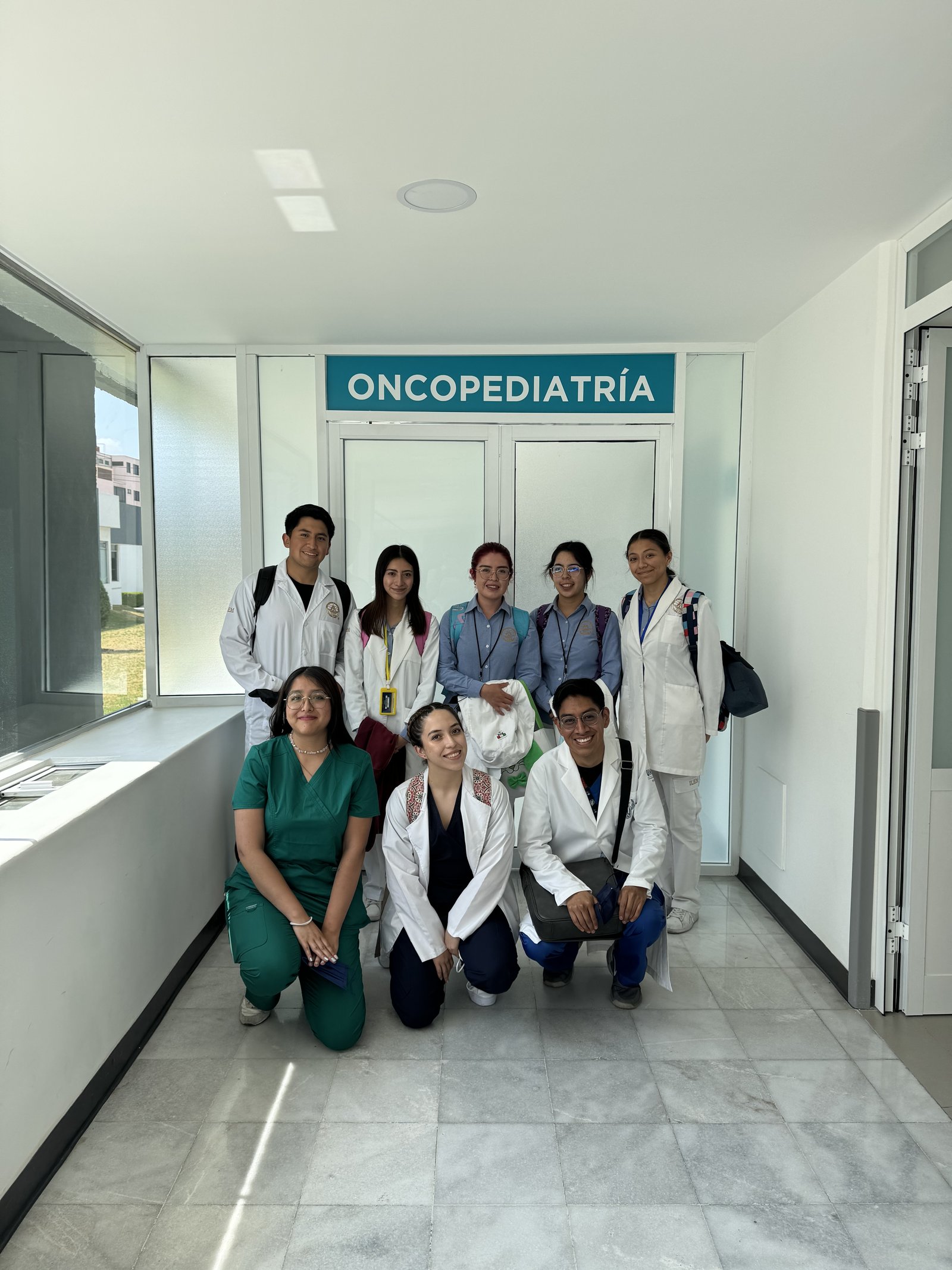 Voluntarios del programa en oncopediatría